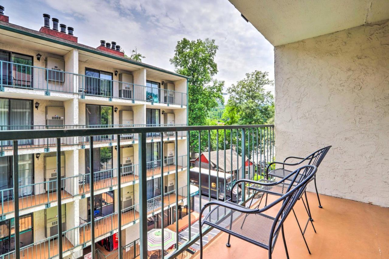 Condo With Balcony, Walk To Dtwn Gatlinburg Fun Εξωτερικό φωτογραφία